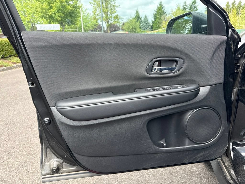 Certified 2021 Honda HR-V Sport image 16