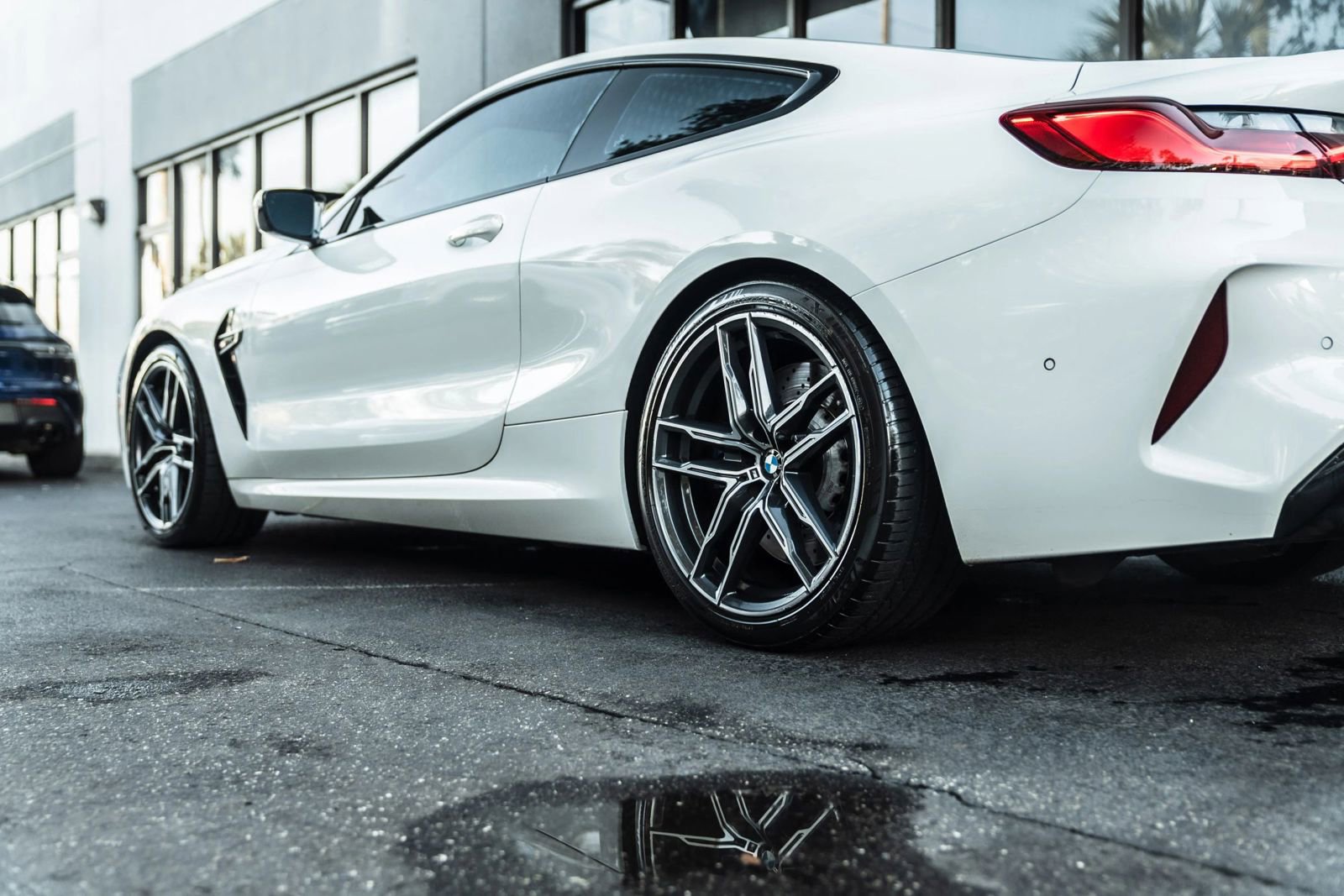 Used 2020 BMW M8 Coupe image 8