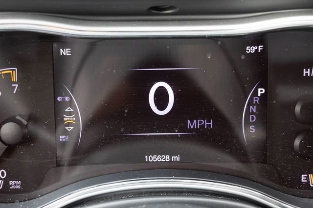 Used 2015 Jeep Grand Cherokee Altitude image 3