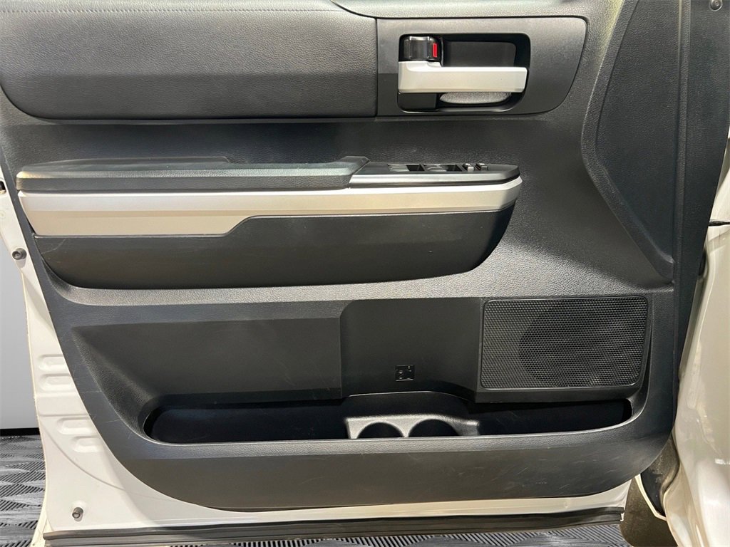 Used 2016 Toyota Tundra SR5 image 21
