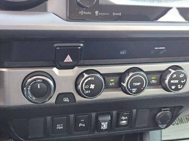 Used 2019 Toyota Tacoma SR5 AWD/4WD image 14