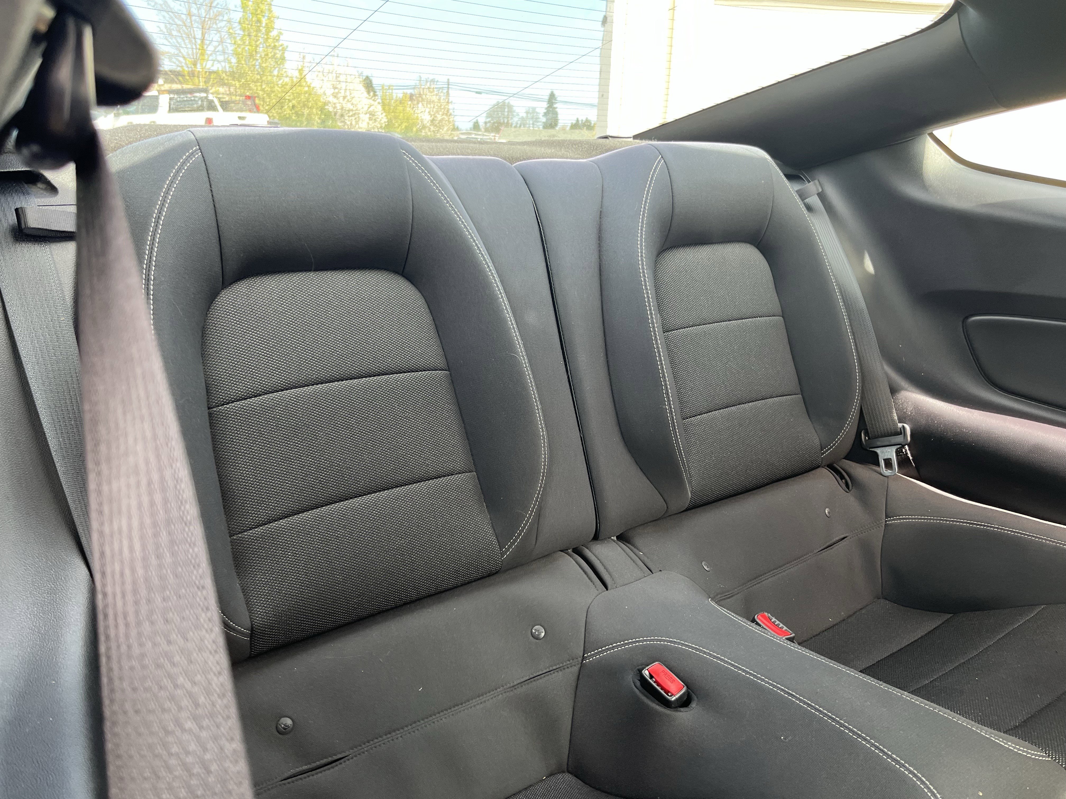 Used 2015 Ford Mustang Coupe w/ Equipment Group 051A RWD image 15