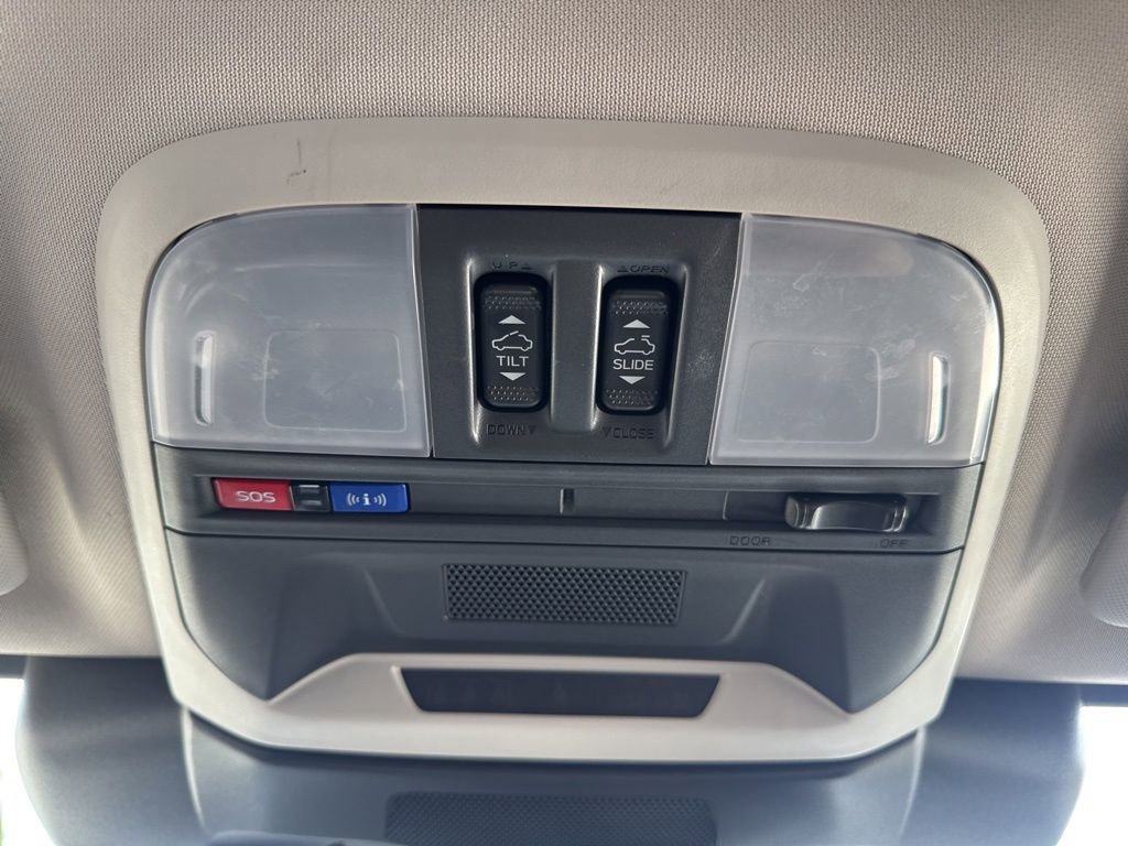 Certified 2025 Subaru Crosstrek 2.0i Premium image 24