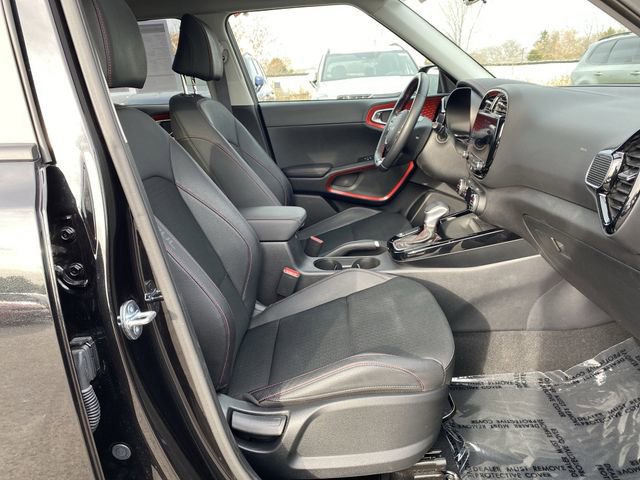 Certified 2023 Kia Soul GT-Line image 28