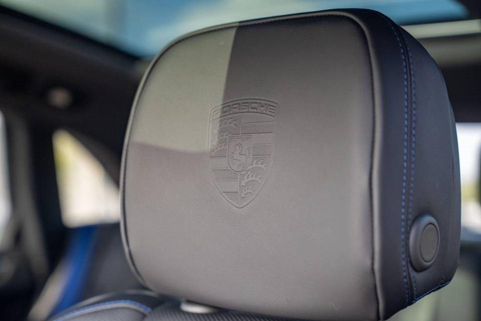 New 2026 Porsche Macan AWD/4WD image 14