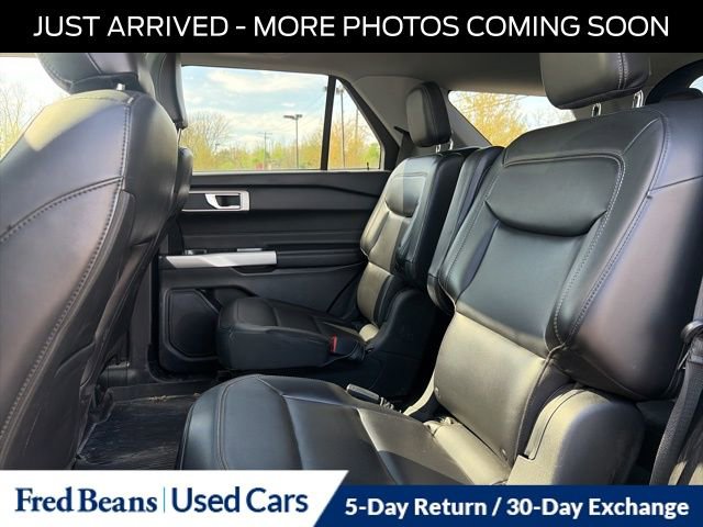 Used 2021 Ford Explorer XLT w/ Equipment Group 202A image 14