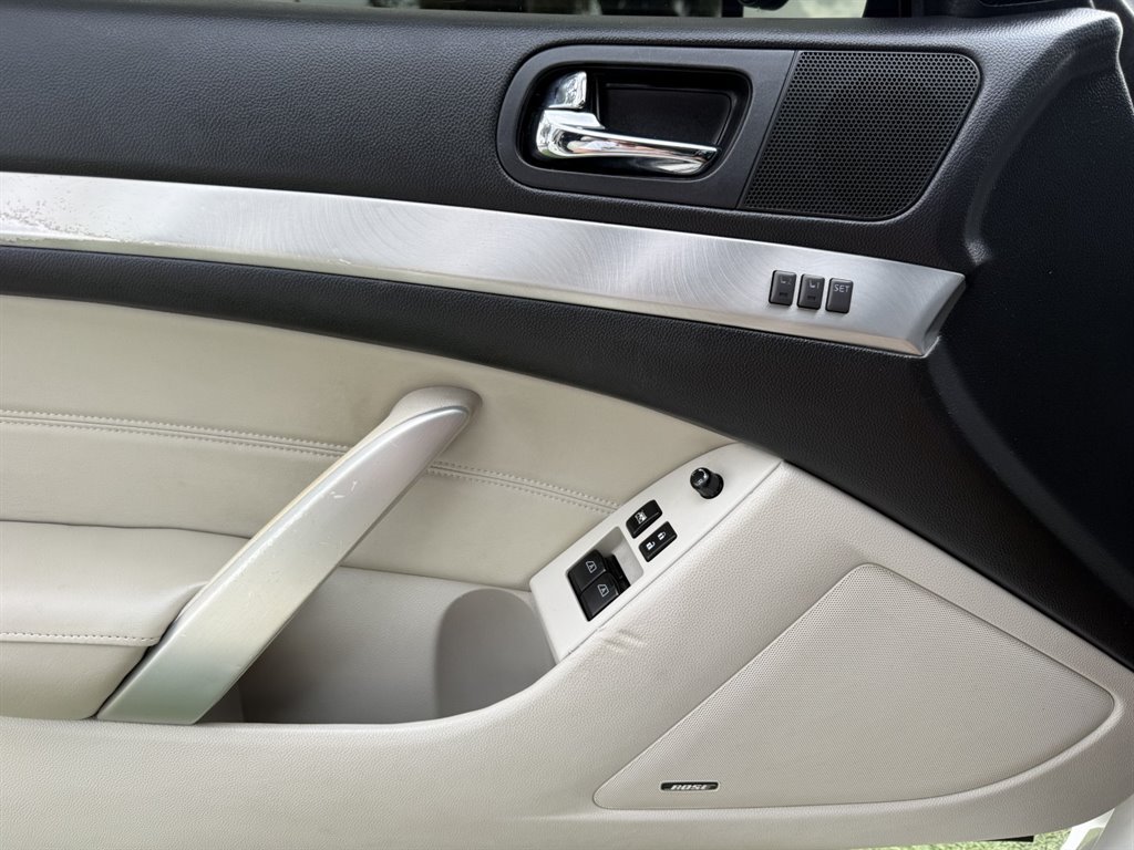 Used 2014 INFINITI Q60 Journey w/ Premium Package RWD image 23