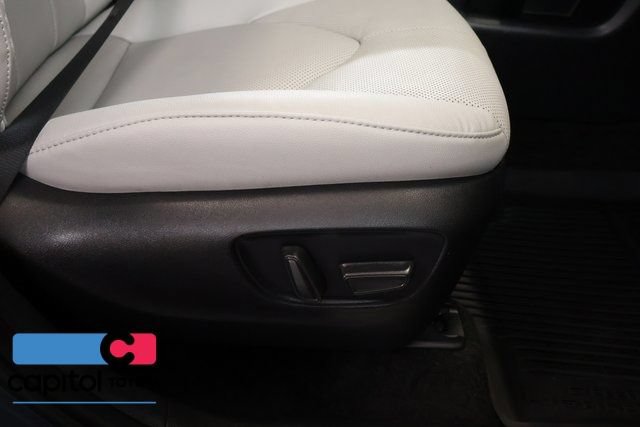 Certified 2024 Toyota Grand Highlander AWD image 30