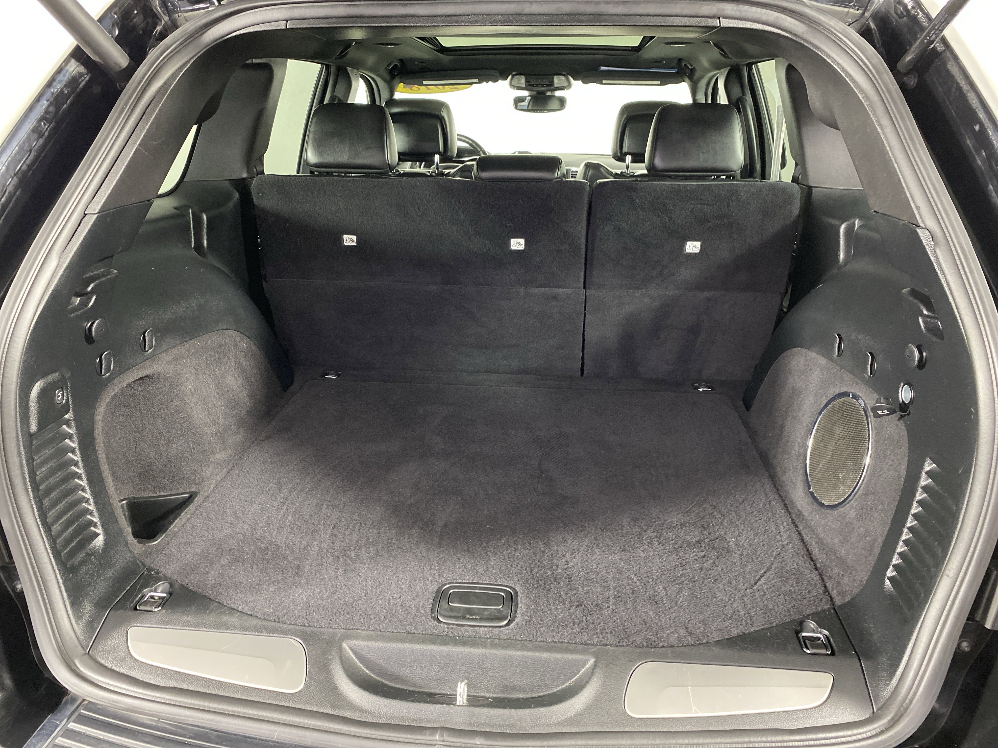 Used 2018 Jeep Grand Cherokee Limited w/ Luxury Group II image 36