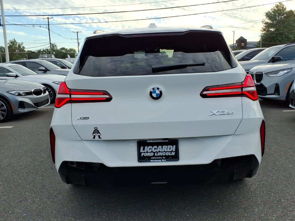 Used 2025 BMW X3 xDrive30i AWD/4WD image 5
