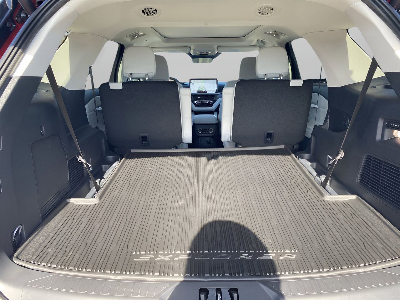 New 2026 Ford Explorer Platinum w/ LUX Leather Package AWD/4WD image 9
