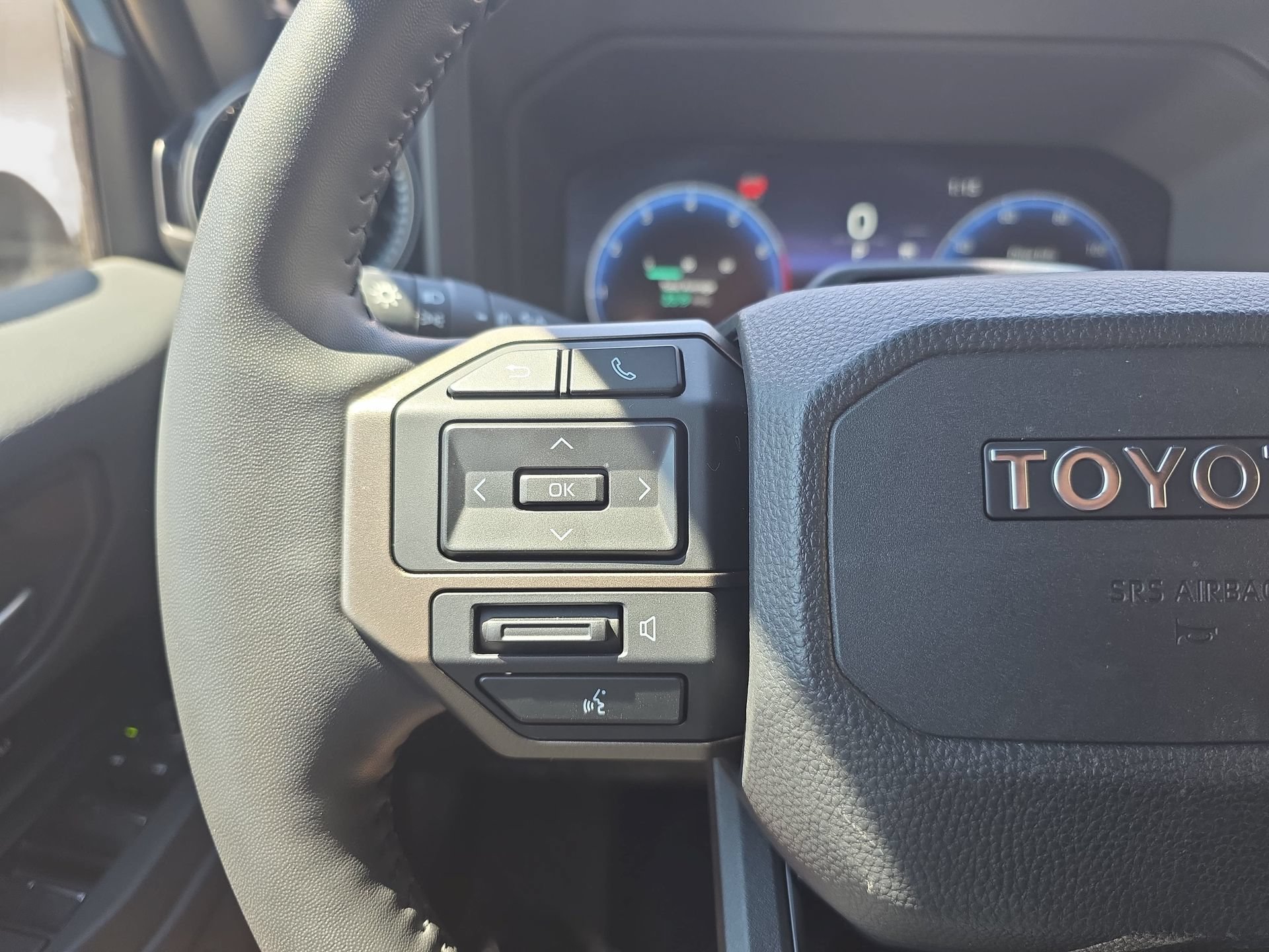Used 2024 Toyota Land Cruiser w/ Premium Package AWD/4WD image 17
