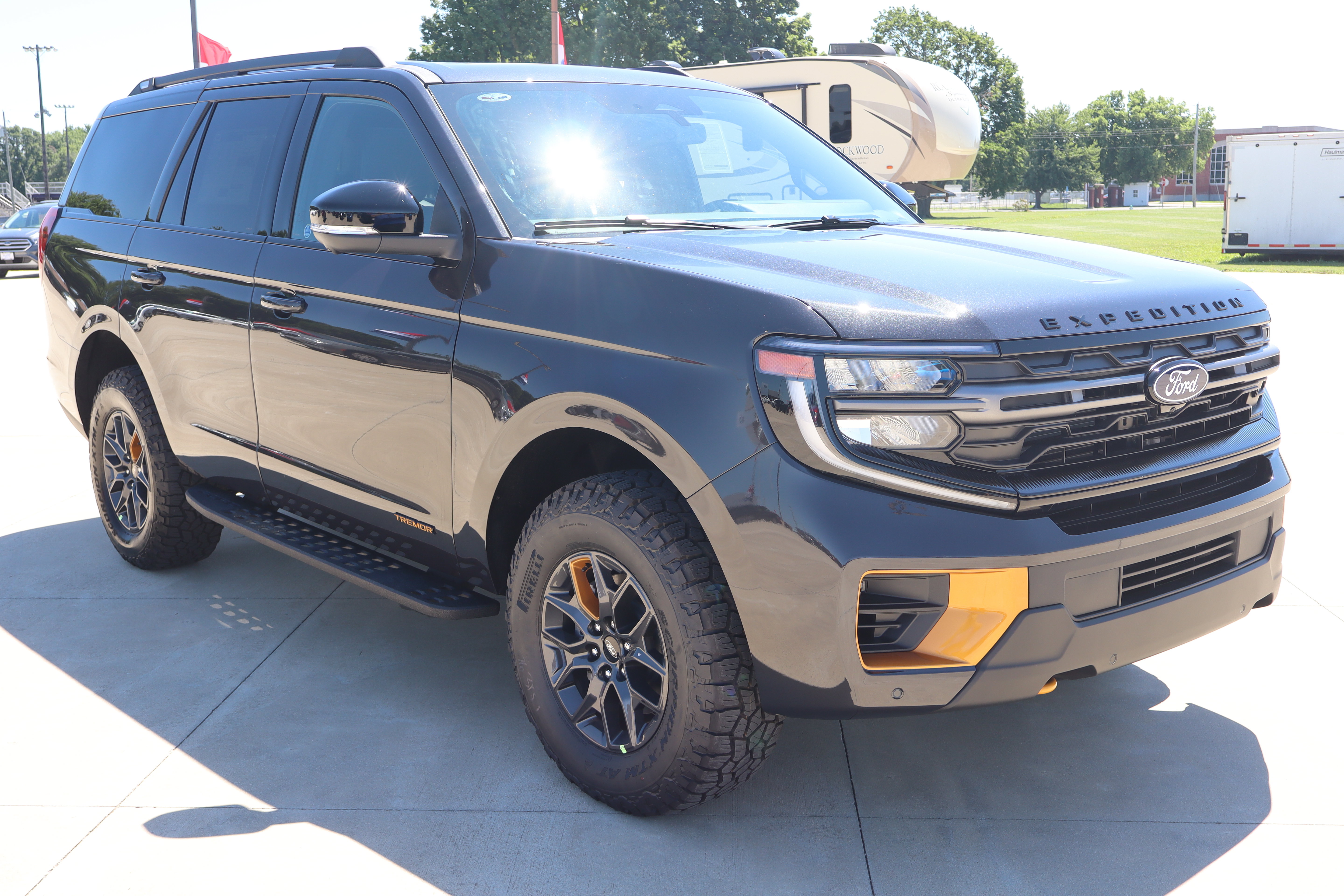 New 2027 Ford Expedition Tremor w/ Driver's Package AWD/4WD image 3