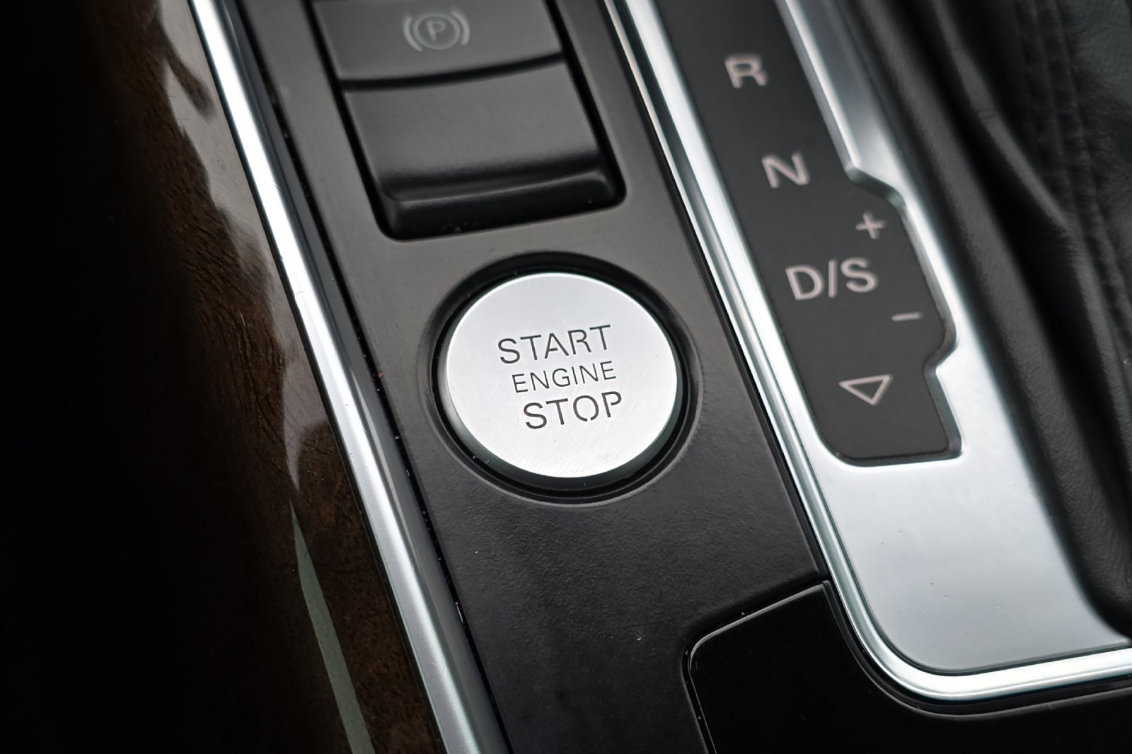 Used 2013 Audi Q5 3.0T Premium Plus w/ Audi MMI Navigation Plus Pkg image 25