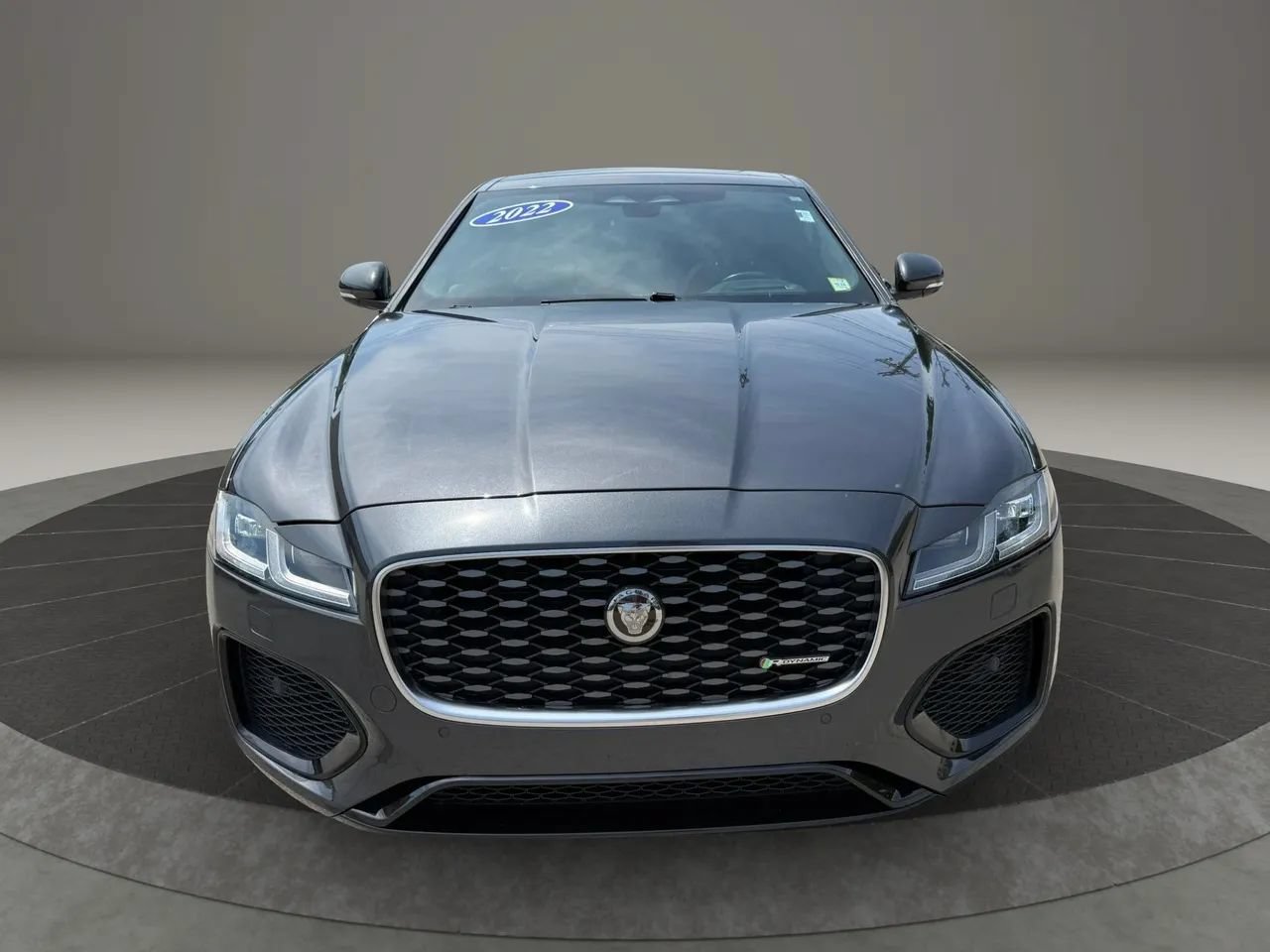 Used 2022 Jaguar XF R-Dynamic SE AWD/4WD image 18