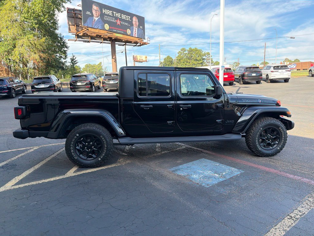 Used 2023 Jeep Gladiator Sport AWD/4WD image 6