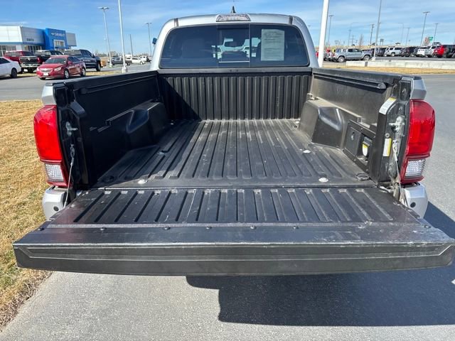 Used 2019 Toyota Tacoma TRD Off-Road w/ Technology Package image 24