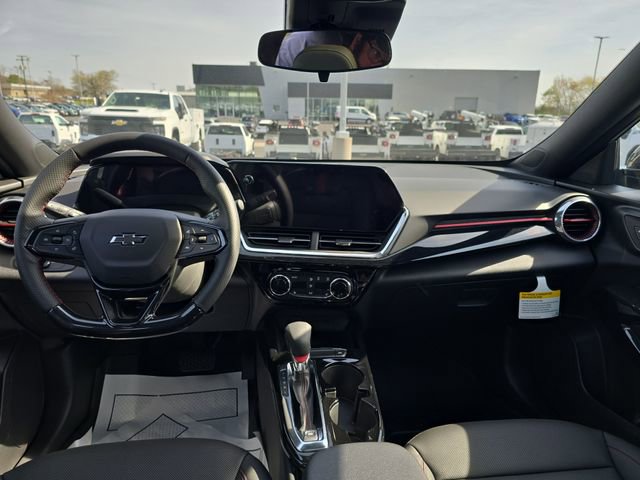 New 2026 Chevrolet Trax RS w/ Sunroof Package FWD image 11