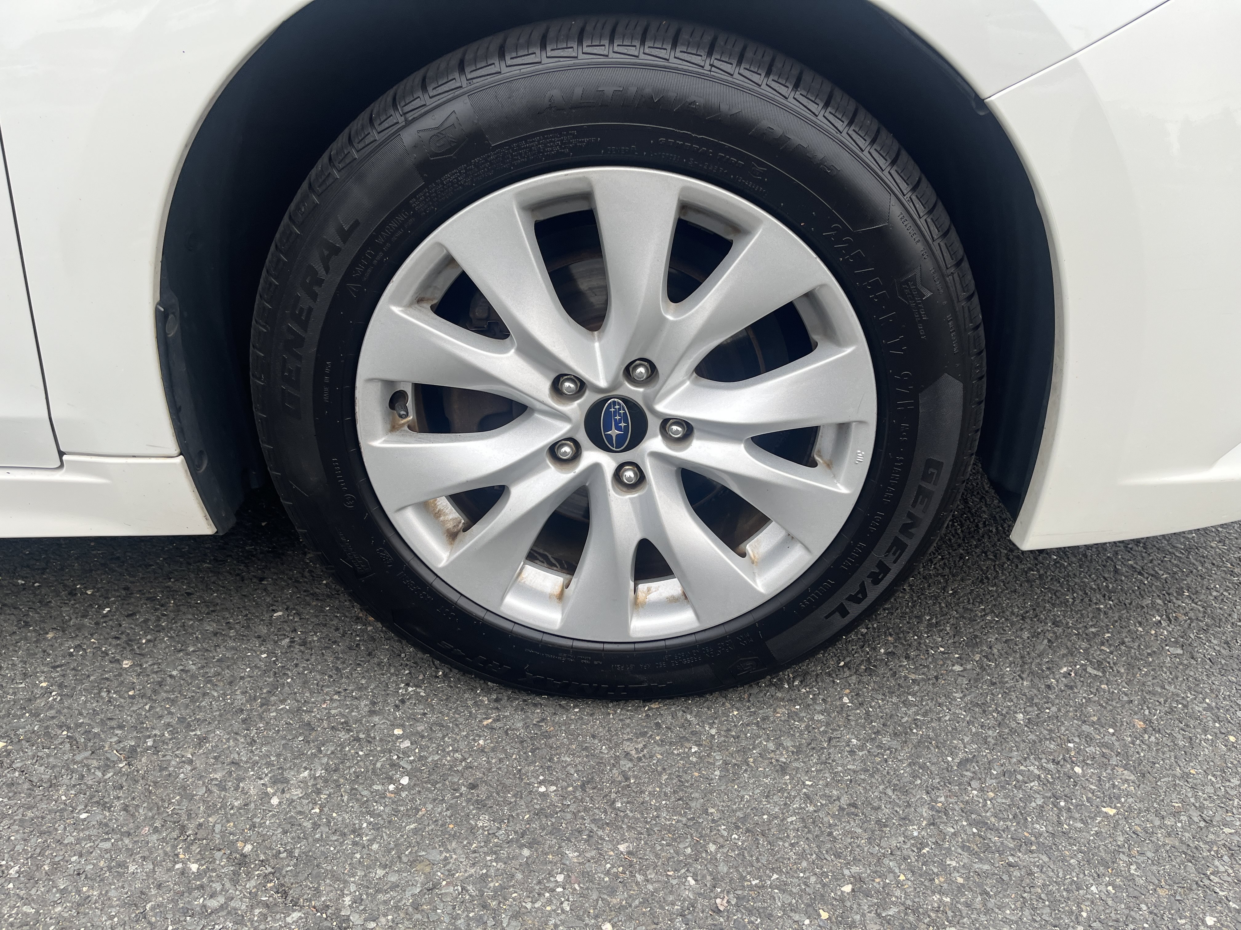 Used 2015 Subaru Legacy 2.5i Premium AWD/4WD image 13