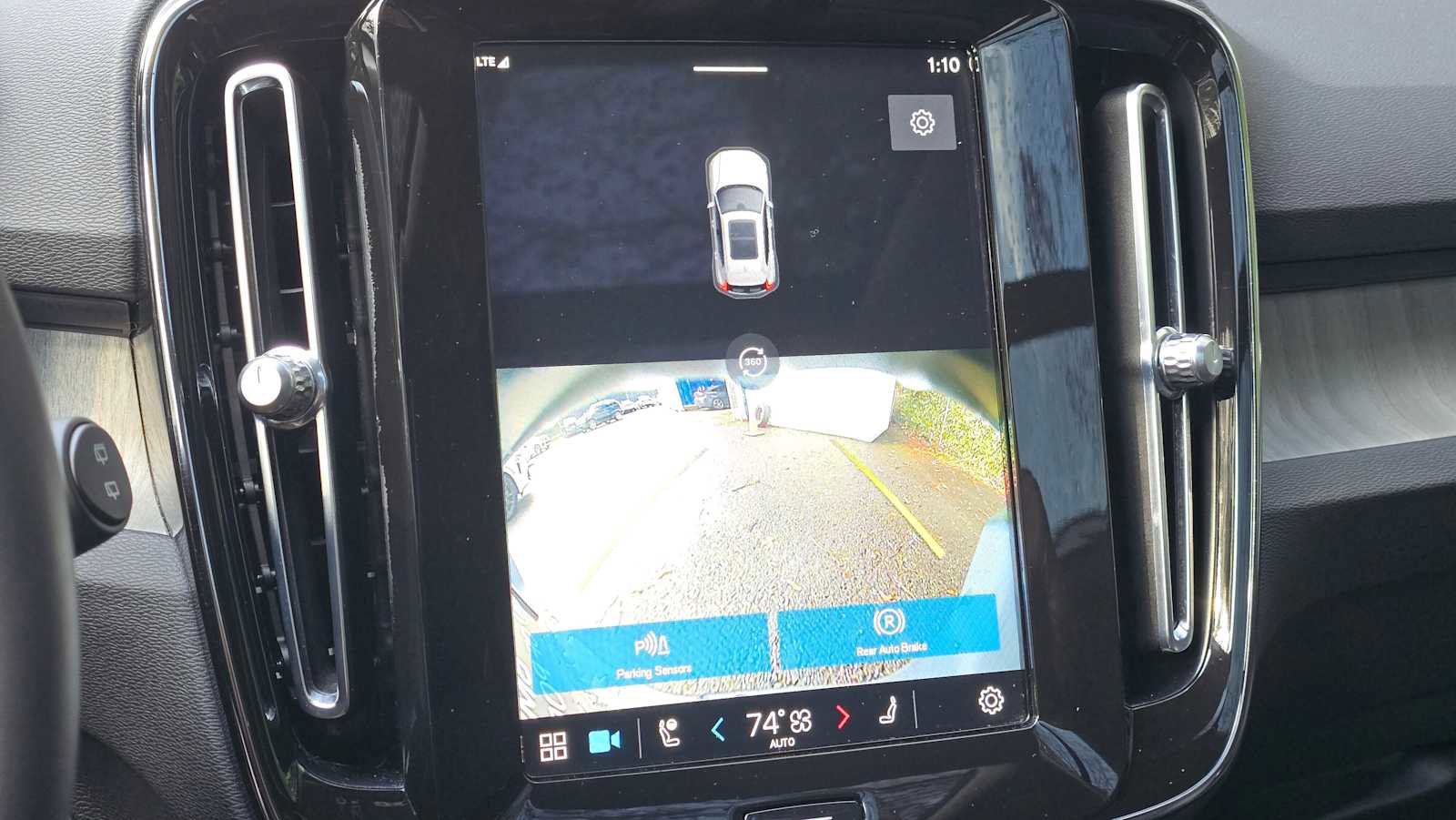 Used 2023 Volvo XC40 B5 Plus w/ Driver Assist Package image 26