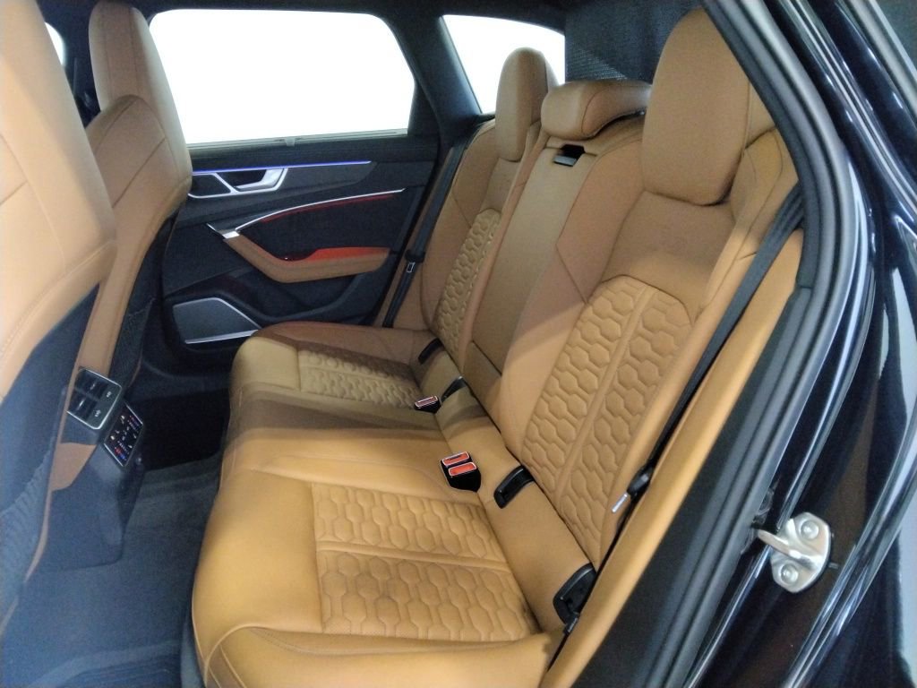 Used 2024 Audi RS 6 performance image 38