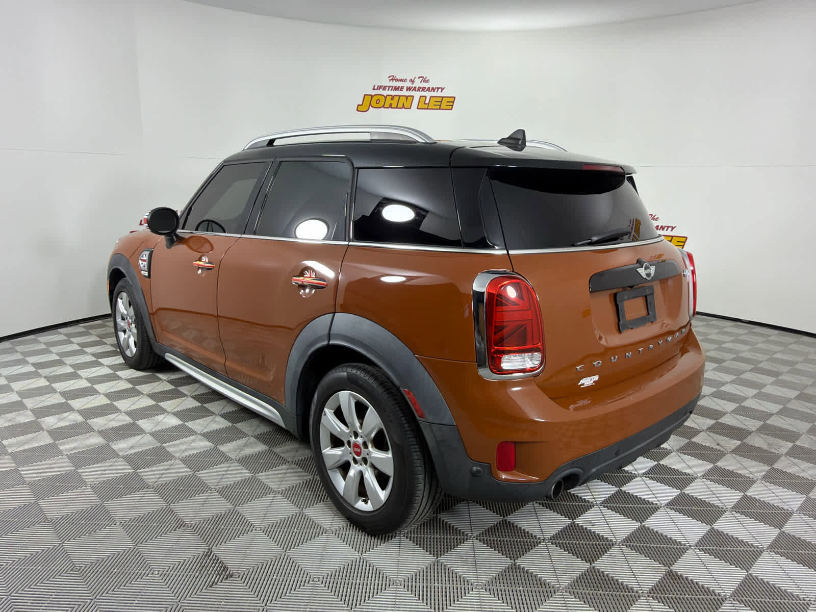 Used 2018 MINI Cooper Countryman image 3