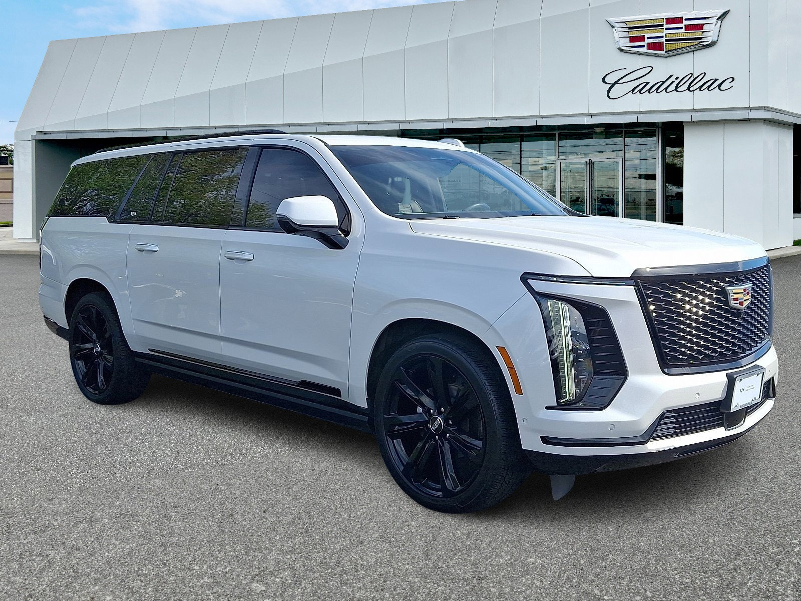 Certified 2025 Cadillac Escalade ESV Sport Platinum w/ LPO, Floor Liner Package AWD/4WD image 7