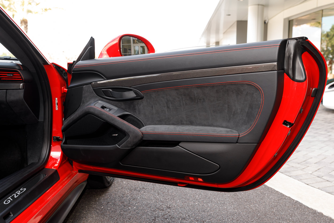 Used 2018 Porsche 911 GT2 RS RWD image 64