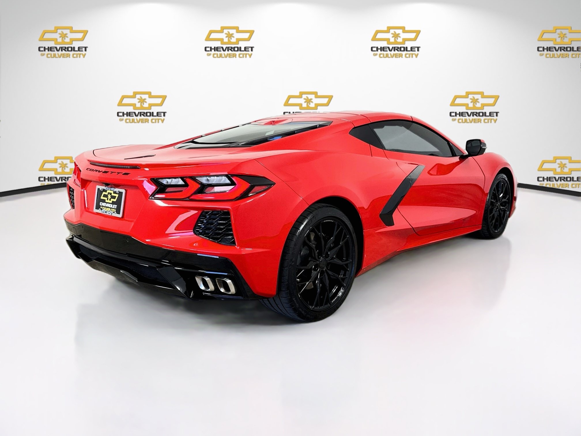 Used 2024 Chevrolet Corvette Stingray Coupe w/ 1LT RWD image 8