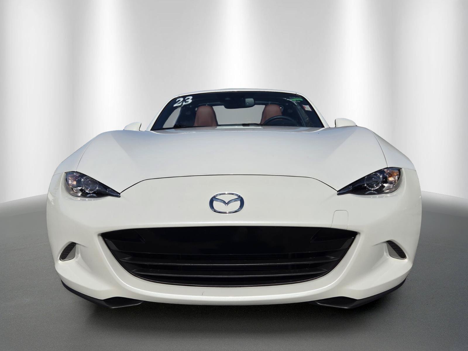Used 2023 MAZDA MX-5 Miata Grand Touring RWD image 2