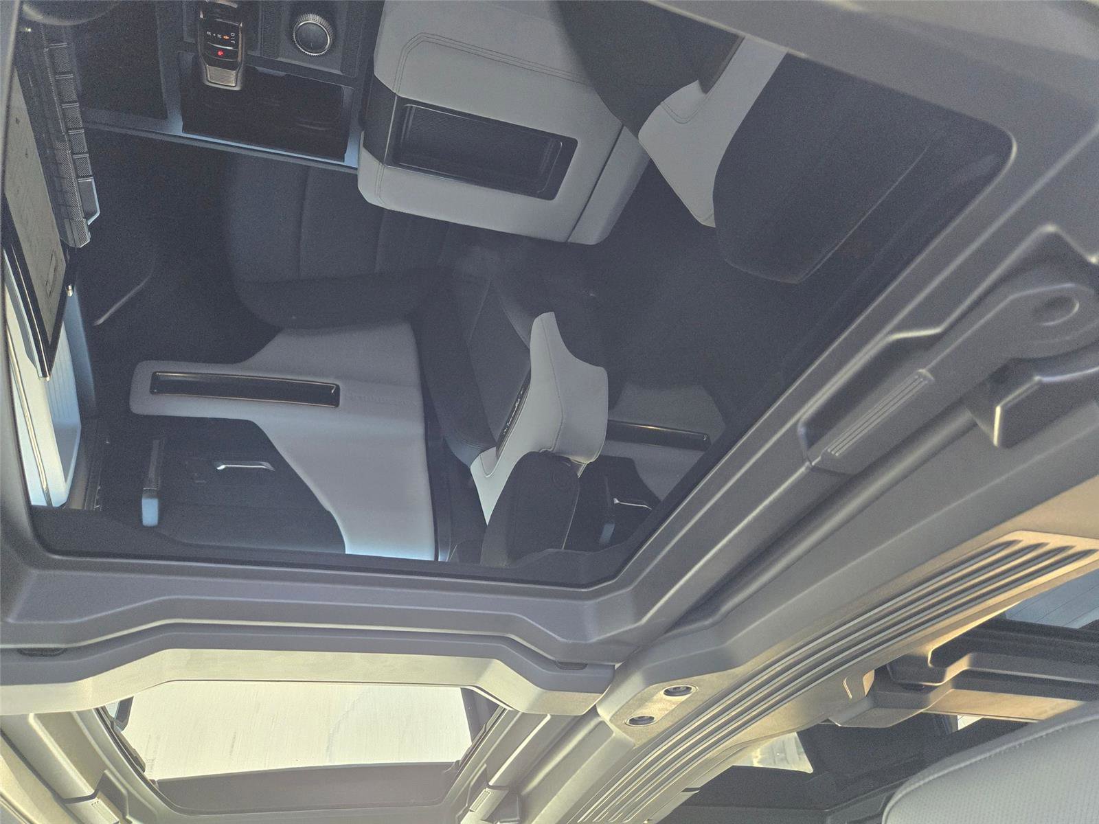 Used 2025 GMC Hummer EV 3X image 9