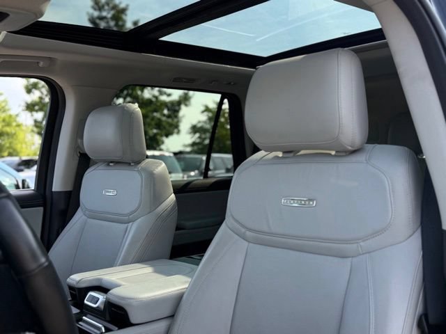 Certified 2025 Ford Expedition Platinum AWD/4WD image 16