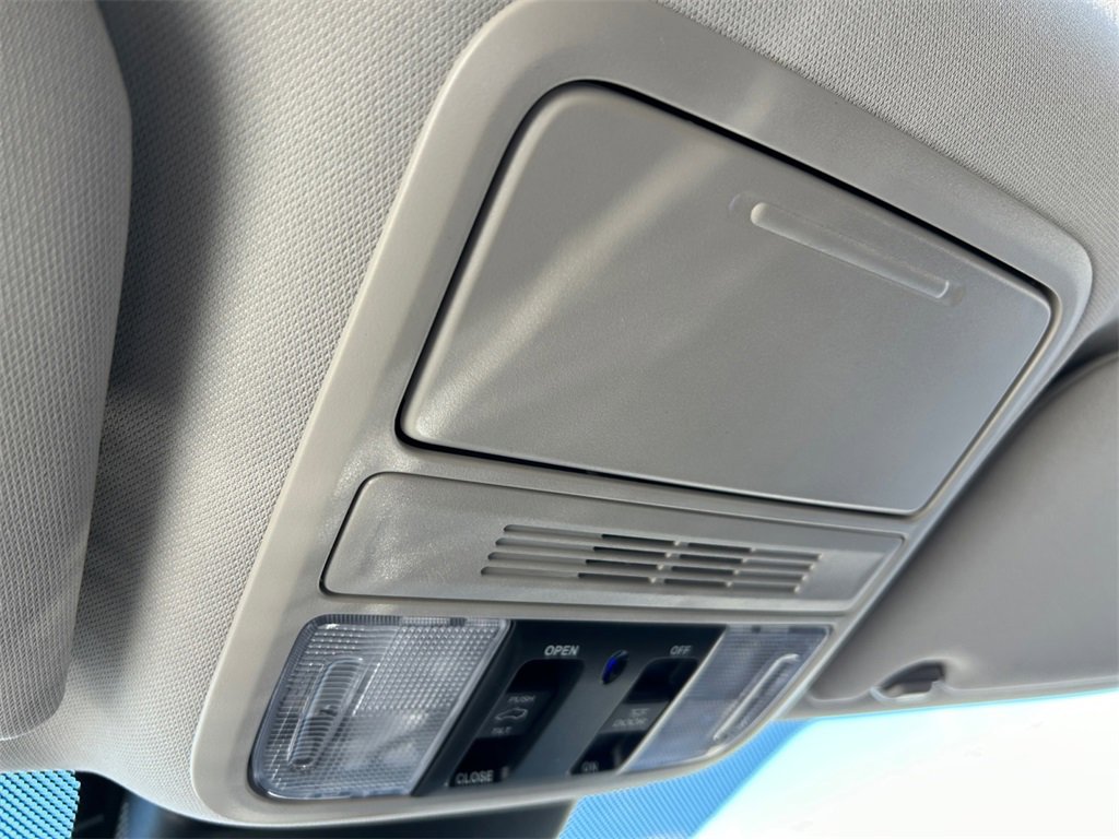 New 2026 Honda Odyssey Touring image 24