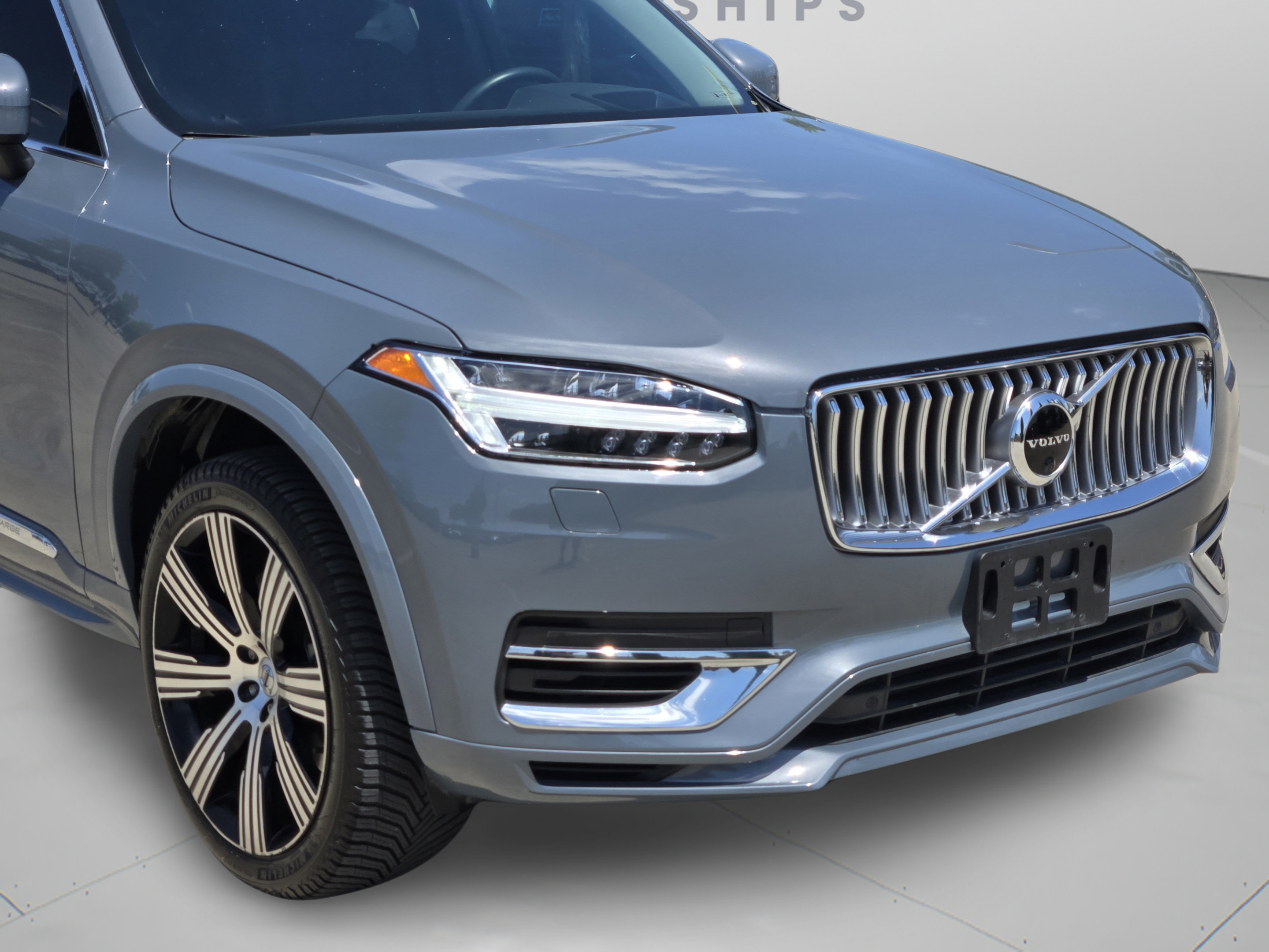 Used 2022 Volvo XC90 T8 Inscription AWD/4WD image 32