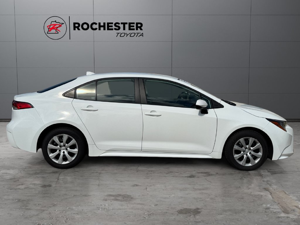 Certified 2024 Toyota Corolla LE FWD image 6