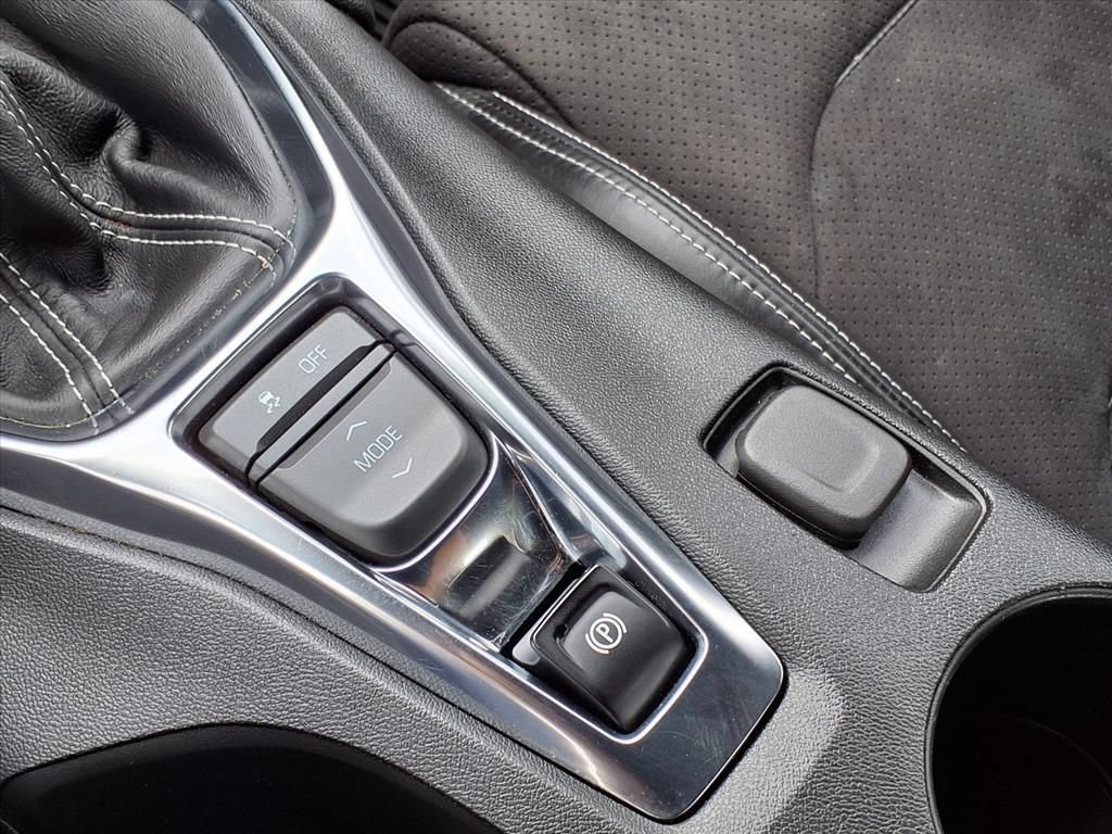 Used 2023 Chevrolet Camaro LT w/ Technology Package RWD image 25