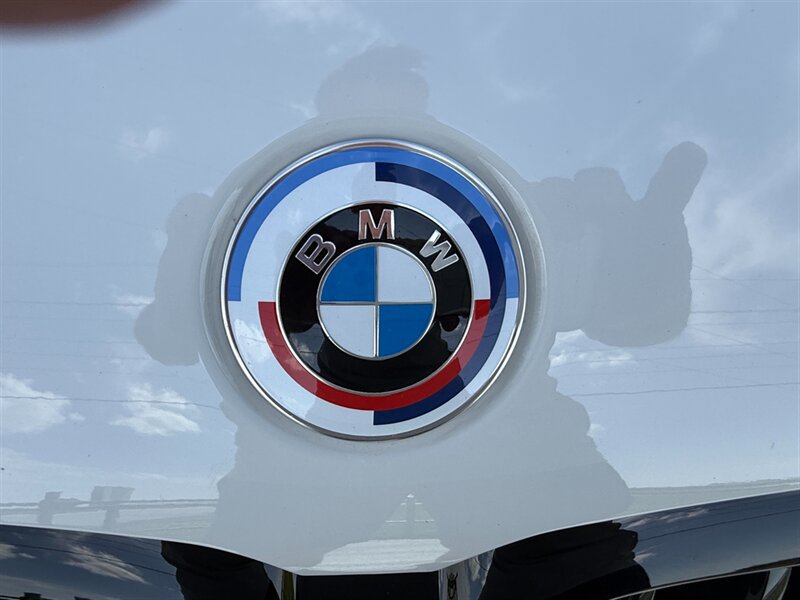 Used 2023 BMW M550i xDrive w/ Executive Package AWD/4WD image 34