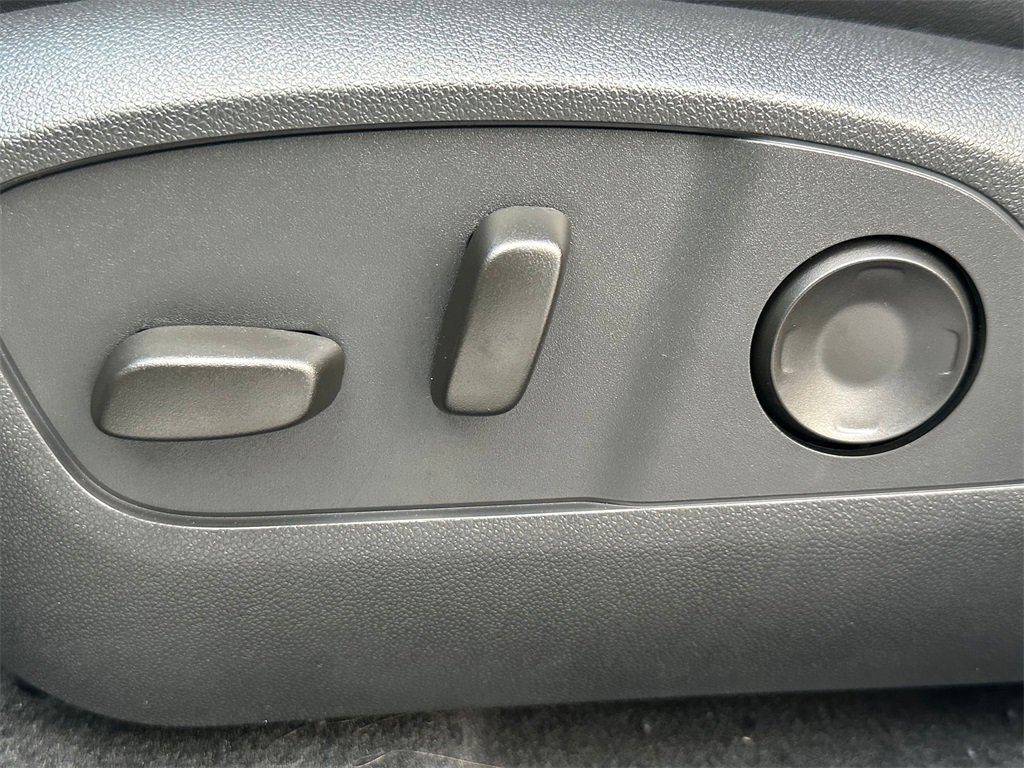 New 2026 Buick Enclave Preferred w/ Power Package image 23