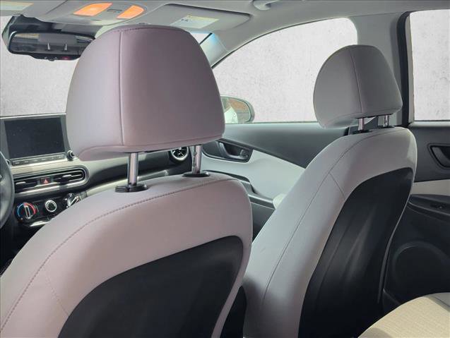 Used 2023 Hyundai Kona SEL image 16