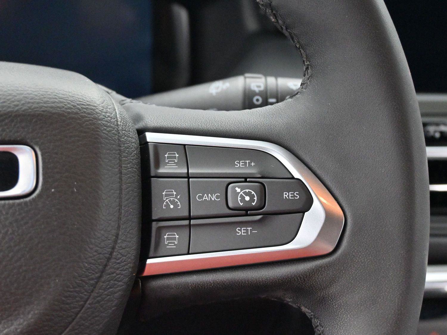 Used 2023 Jeep Compass High Altitude image 18