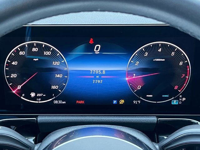 Used 2025 Mercedes-Benz GLA 250 4MATIC image 10