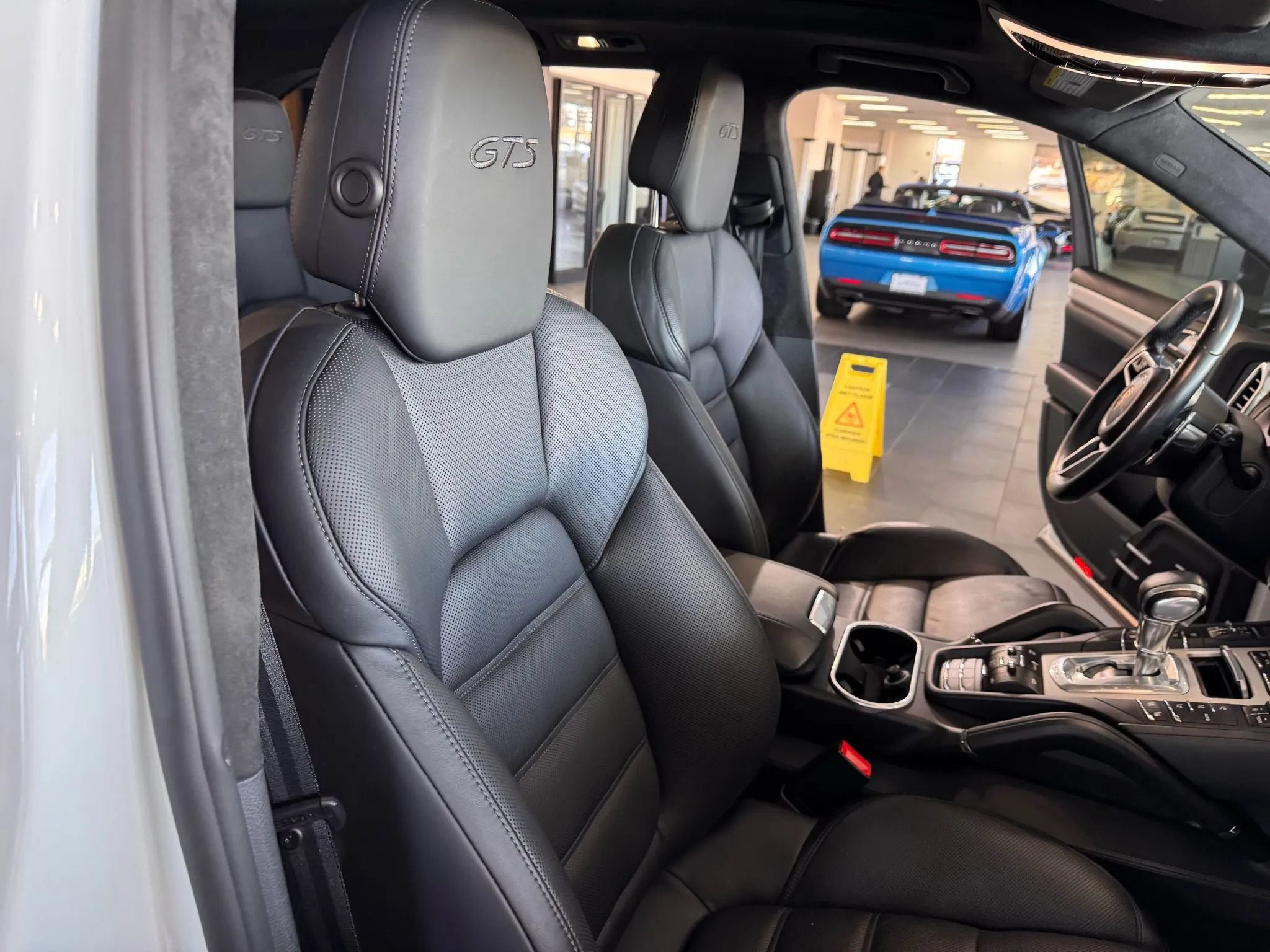 Used 2016 Porsche Cayenne GTS image 14