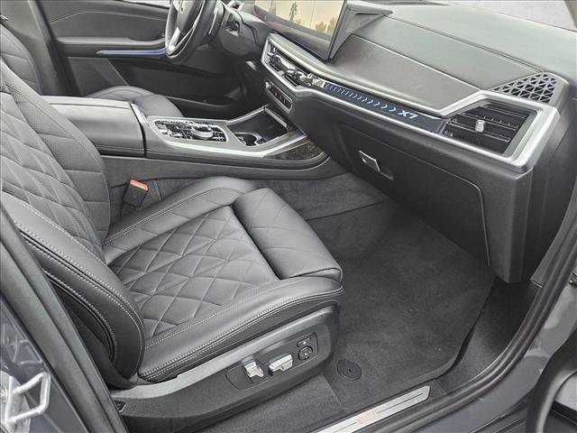 Certified 2024 BMW X7 xDrive40i image 21
