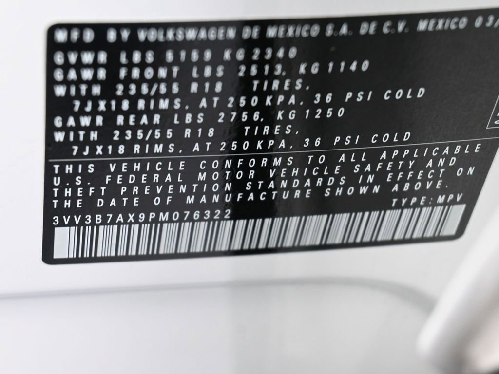 Used 2023 Volkswagen Tiguan SE image 17