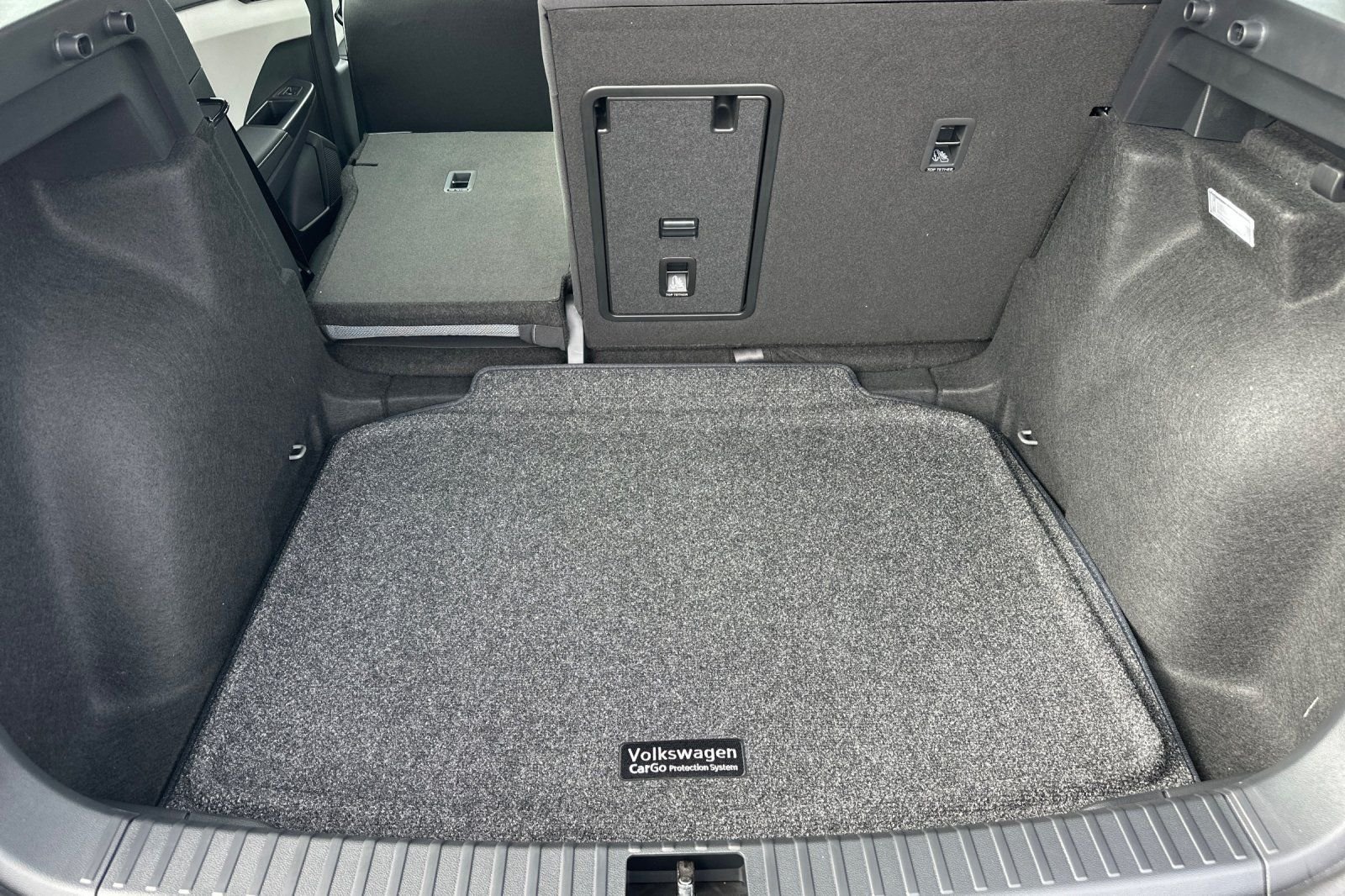 New 2026 Volkswagen Taos S FWD image 15