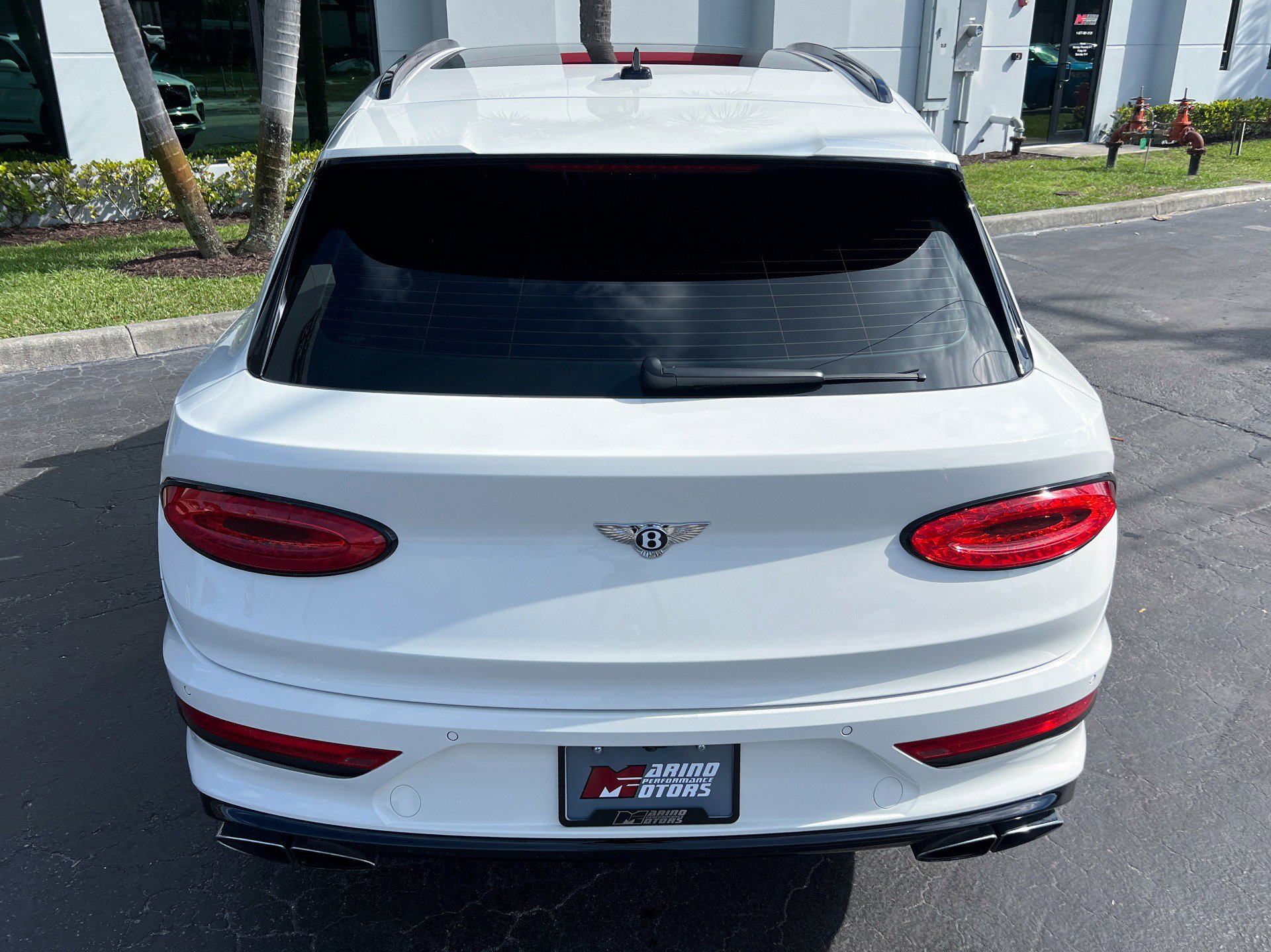 Used 2021 Bentley Bentayga image 17