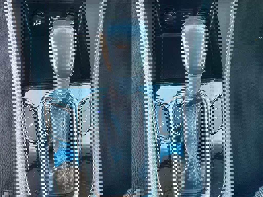 Used 2017 Hyundai Ioniq SEL w/ Tech Package 02 image 31