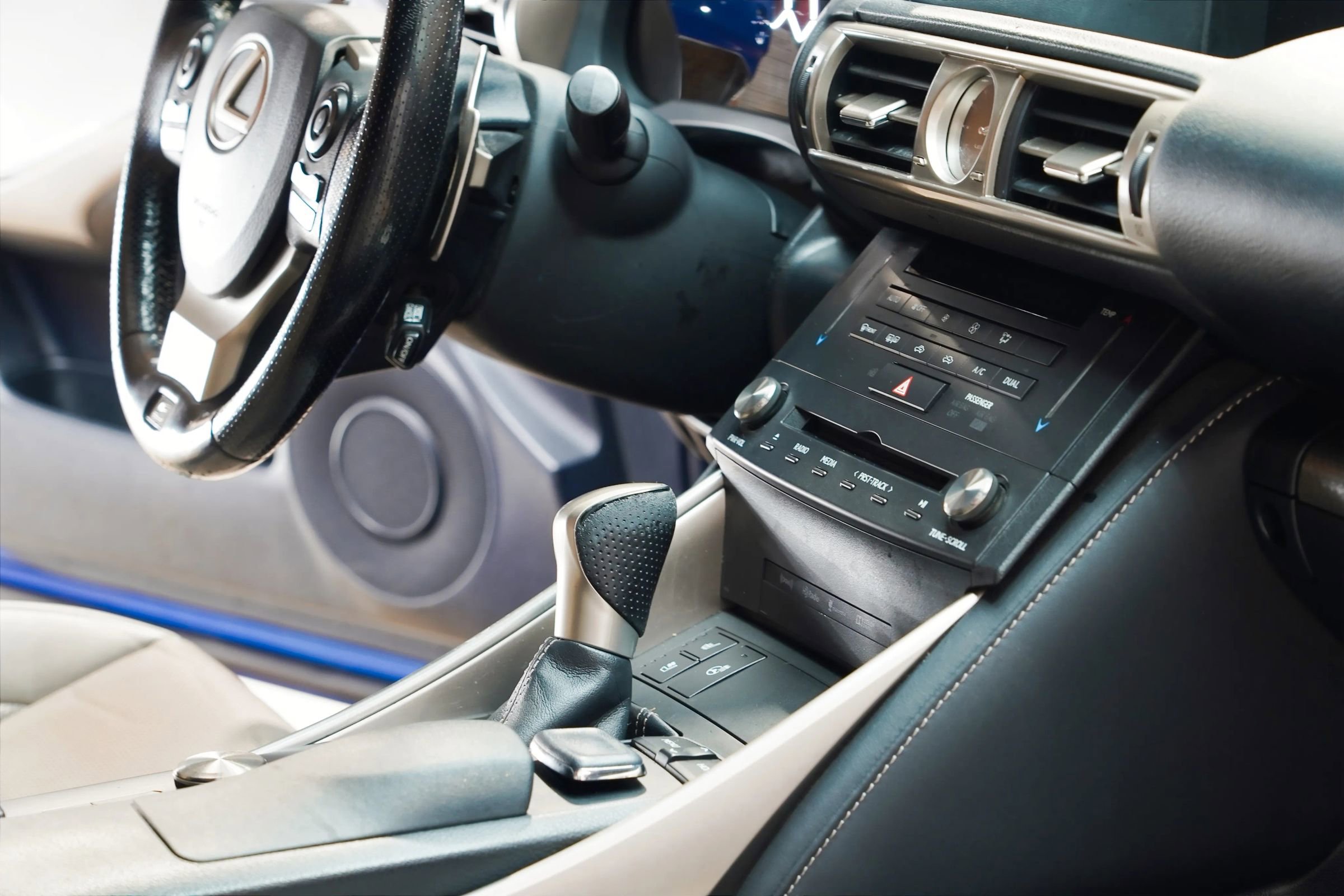Used 2016 Lexus IS 350 AWD w/ F Sport Package image 54