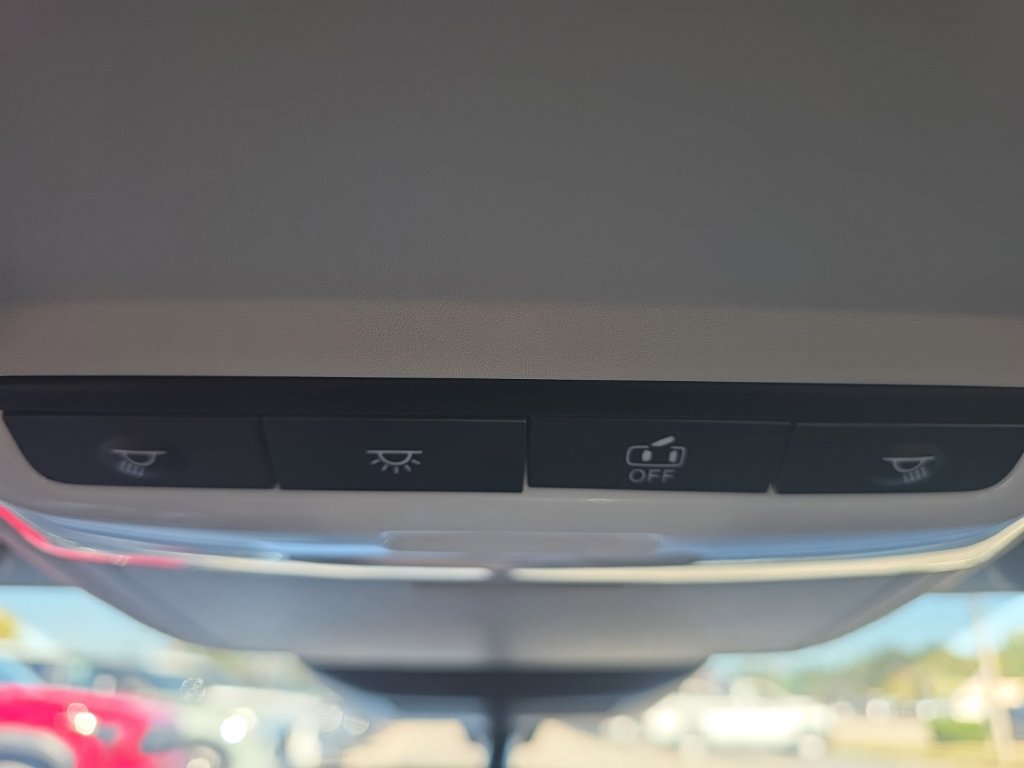 Used 2024 Nissan Sentra SV FWD image 22