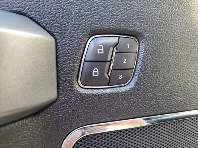 Used 2017 Ford F250 Platinum w/ Platinum Ultimate Package image 13